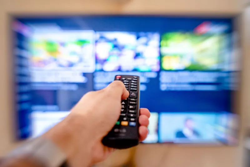 Forty-Five Minutes of Homework: The Streaming Pilot Has Forgotten How to Say Hello
